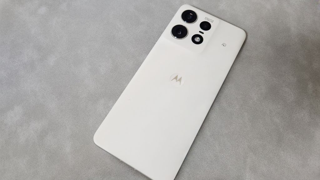 motorola edge 50s proをレビュー！投げ売りで超コスパスマホに！ – も