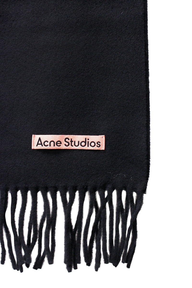 フリンジストール大判｜Acne Studios（アクネストゥディオズ）通販