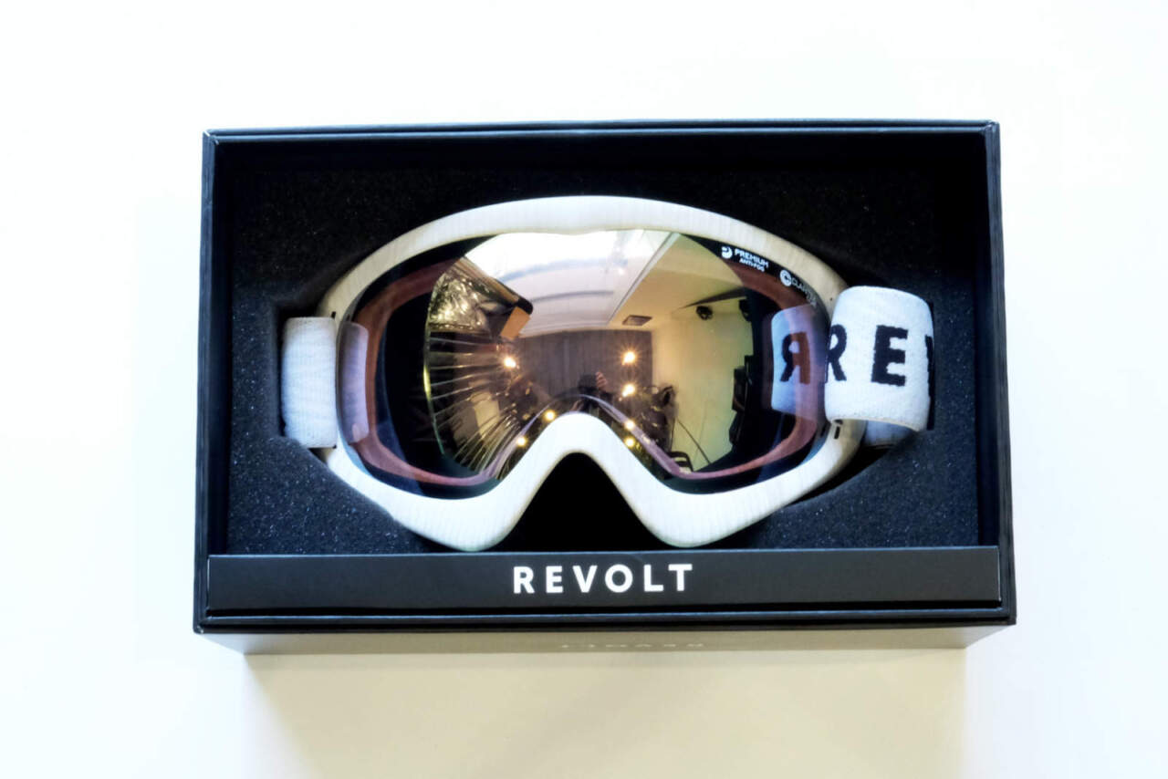 ゴーグルブランドrevoltが実現した 本当のジャパンフィット