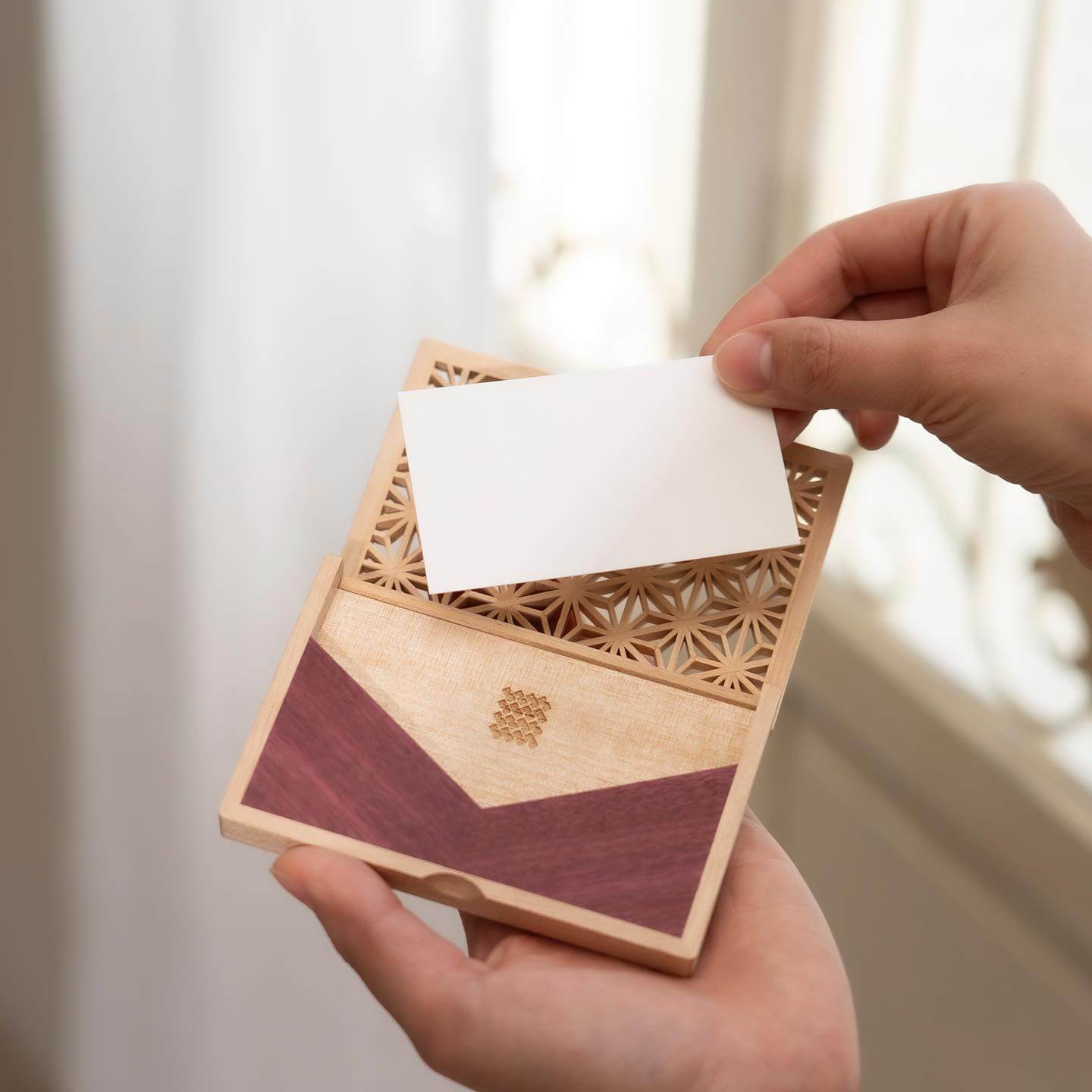 Enishi パープルハート 組子細工のカードケース 木製 横型名刺入れ