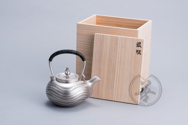 田中照一 純銀 湯沸4寸 波紋 | 森銀器製作所