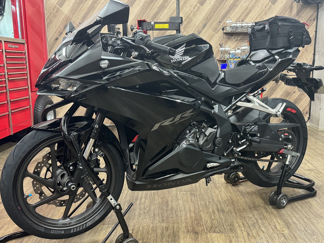HONDA CBR250RR PIRELLI DIABLO SUPERCORSA V4にタイヤ交換 | MOTO