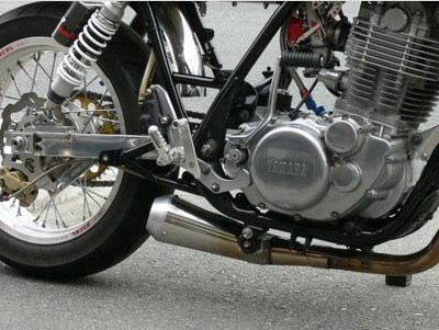 ベルトラン／SRオリジナルメガホンマフラー【注目のパーツ】 | モト