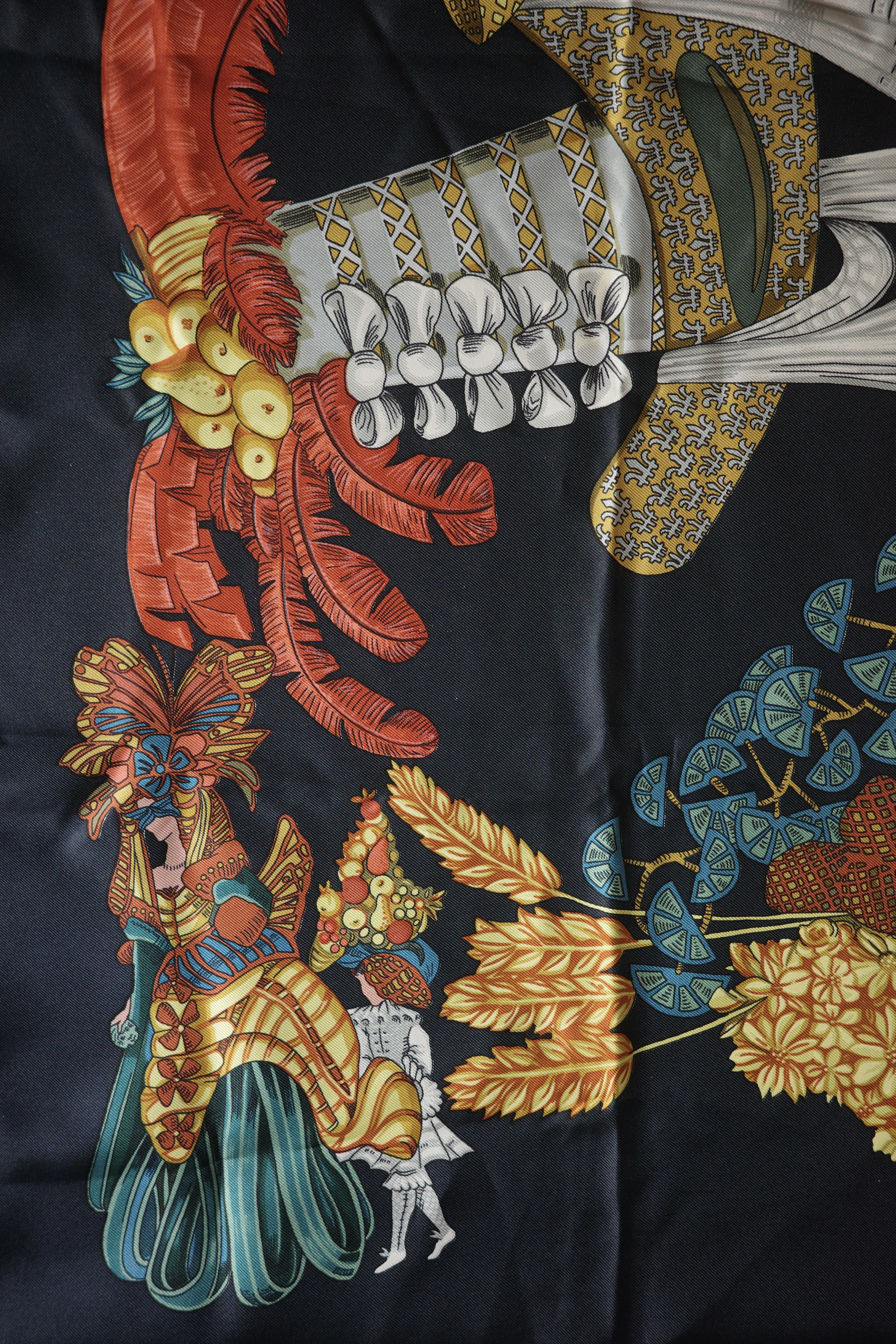 HERMÈS カレ 90 ”​​chapeau!” スカーフ - mozme