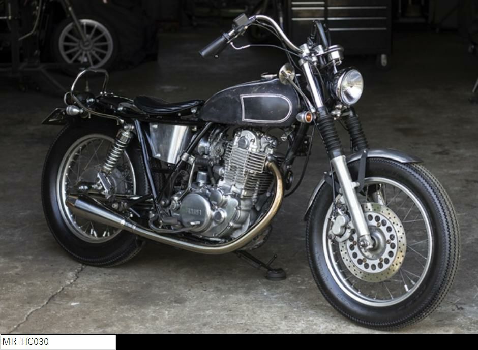 ヤマハ SR400/500 薄型ベーツタイプ TTシート モーターロック | バイク