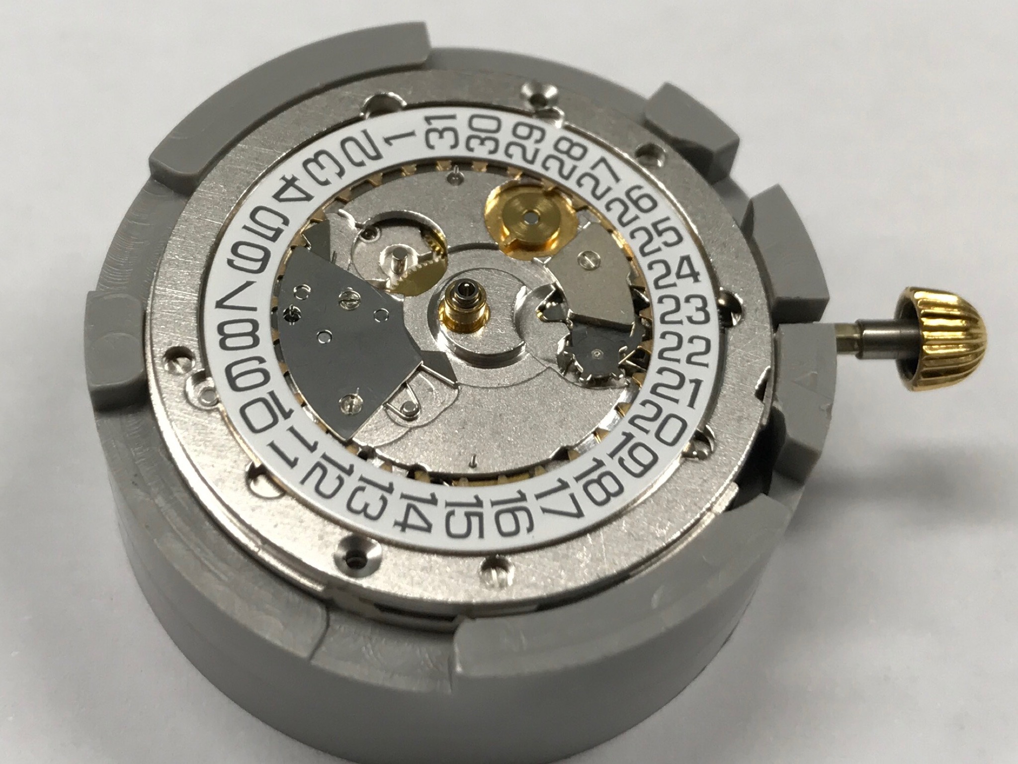 腕時計のカレンダーに不具合があったときの対応と修理