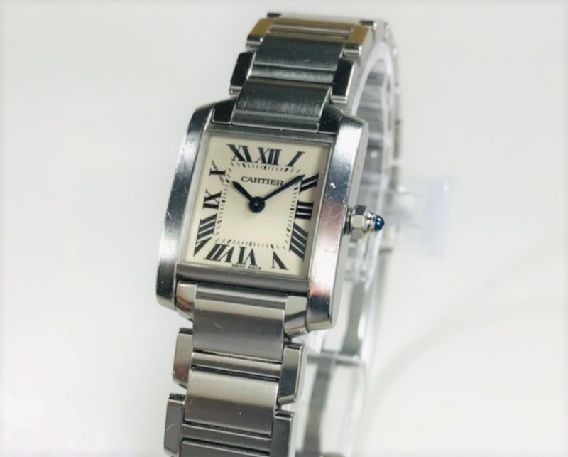 カルティエ タンクフランセーズ 2384のベルト洗浄