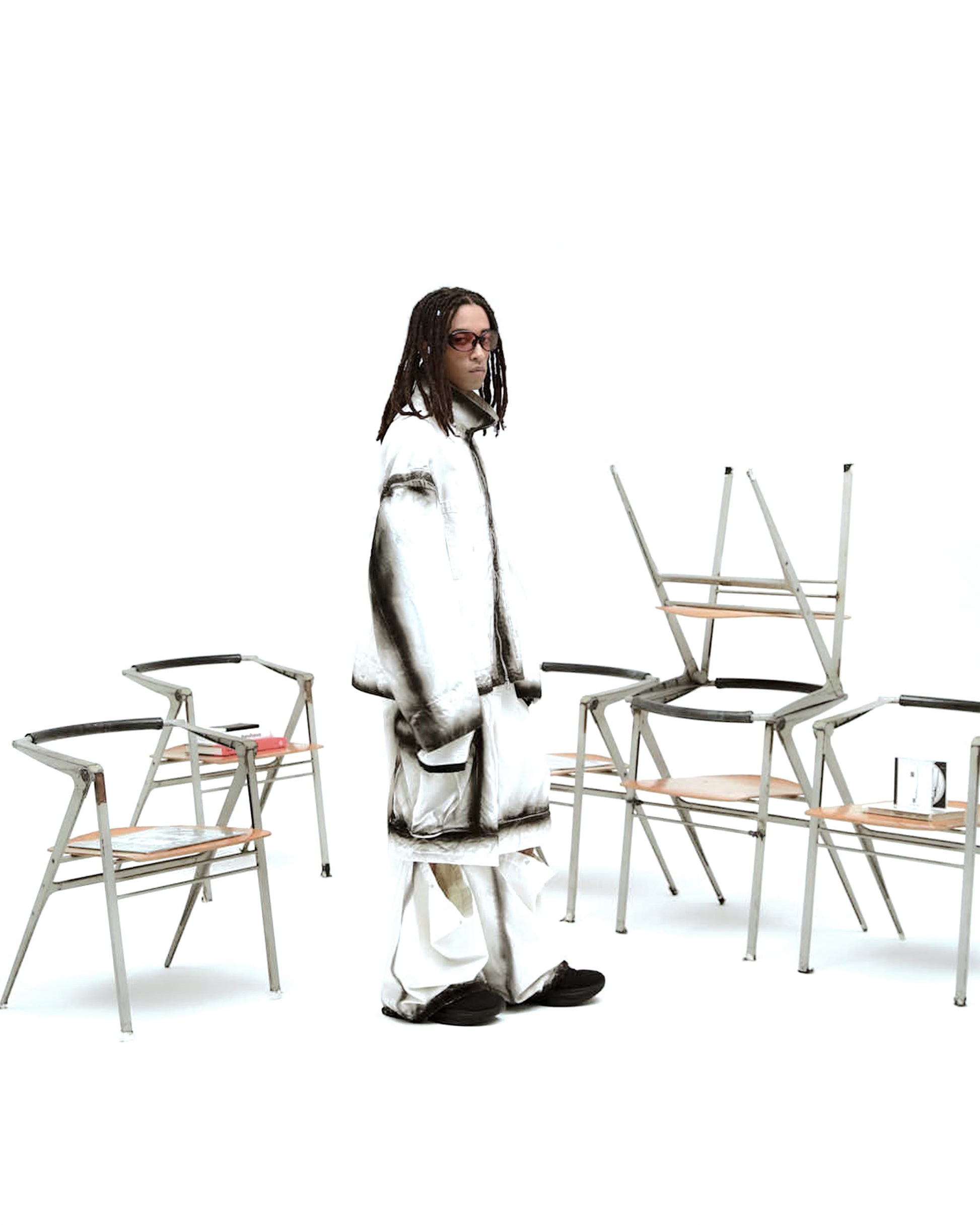 MUZE TURQUOISE LABEL -【2WAY SPRAY DENIM ZIP BLOUSON(WHITE