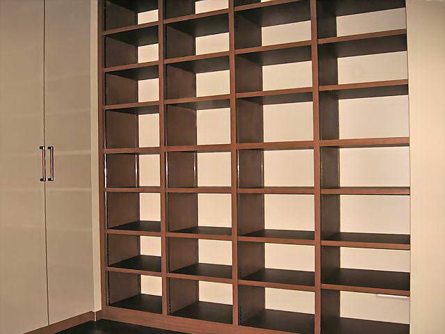 作り付け本棚のオーダーラック：工場直営！