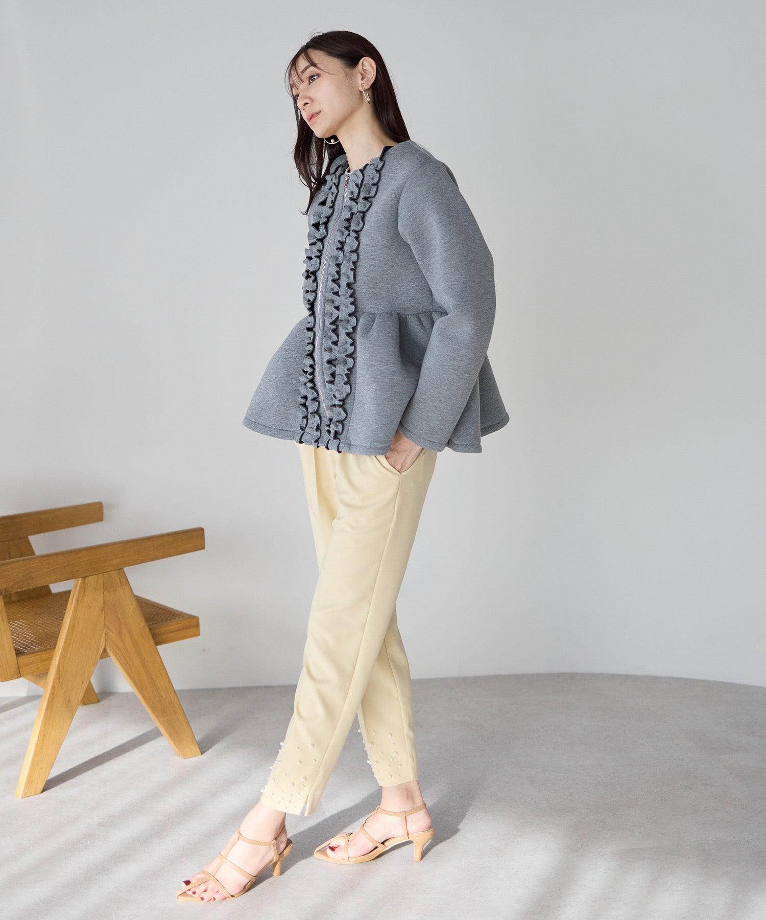 フロントフリルペプラムジャケット – Neigeオンラインストア