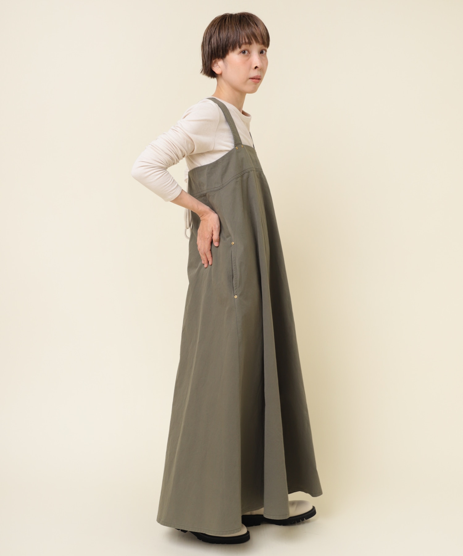 D1636 ミリタリーエプロンワンピース(M ブラック): ワンピース - RNA