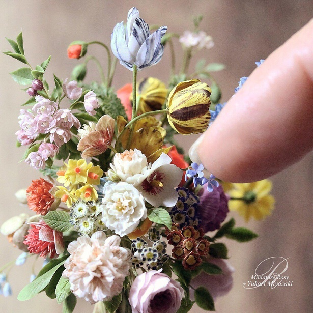 花の美しさを閉じ込めるー“神の手”を持つ作家が語る、ミニチュア