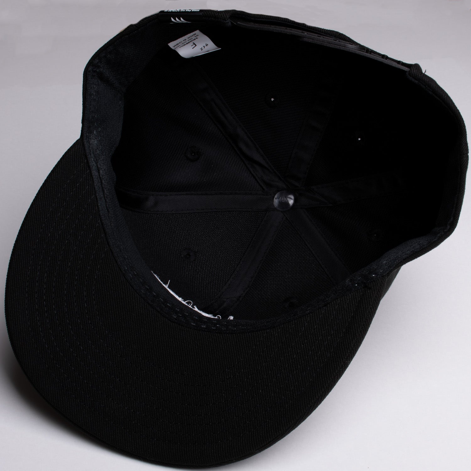ツバストレートキャップ ブラック NEWARD／ニューワード (R) – NEWARD