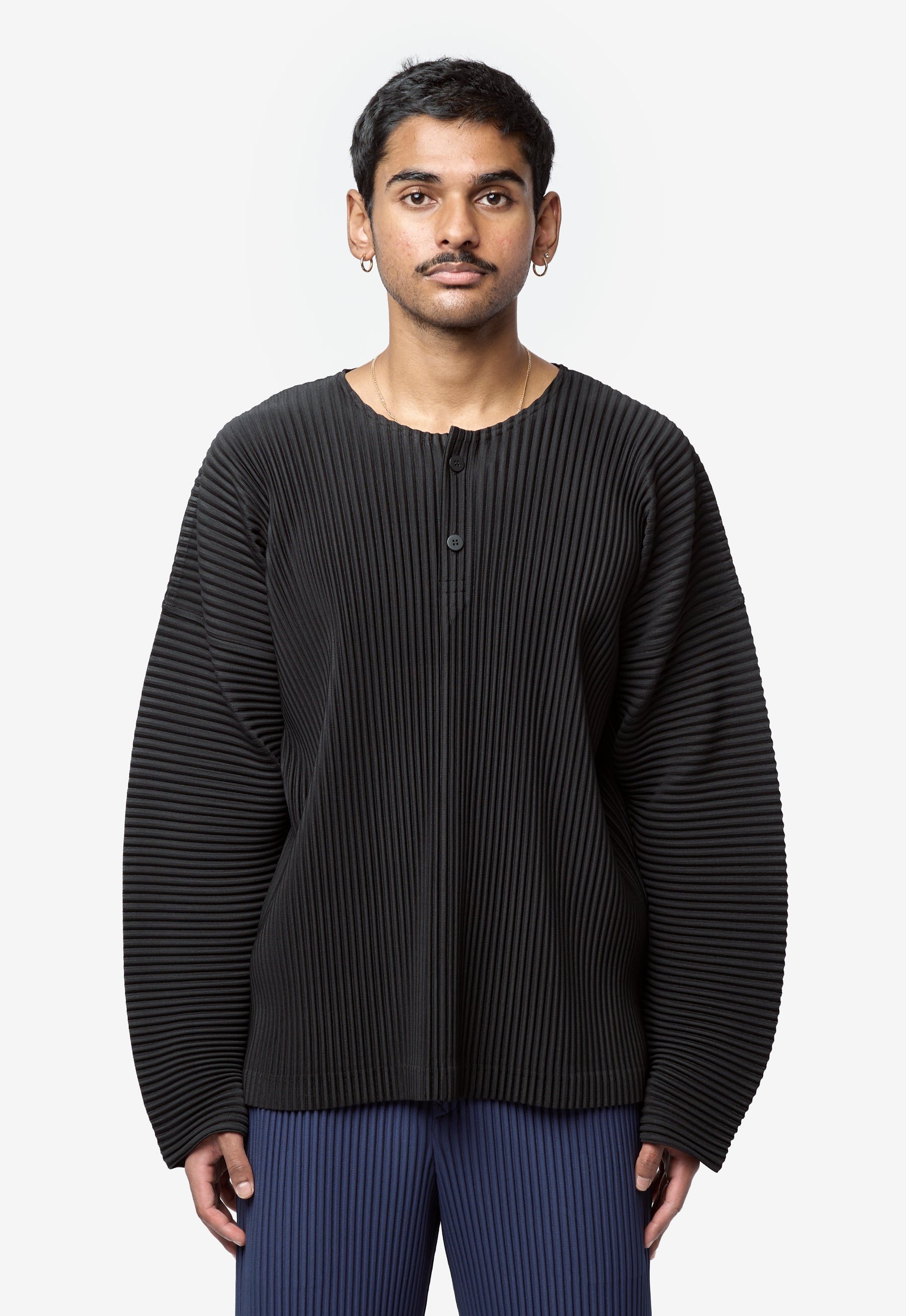 Homme Plissé Issey Miyake – NOMAD