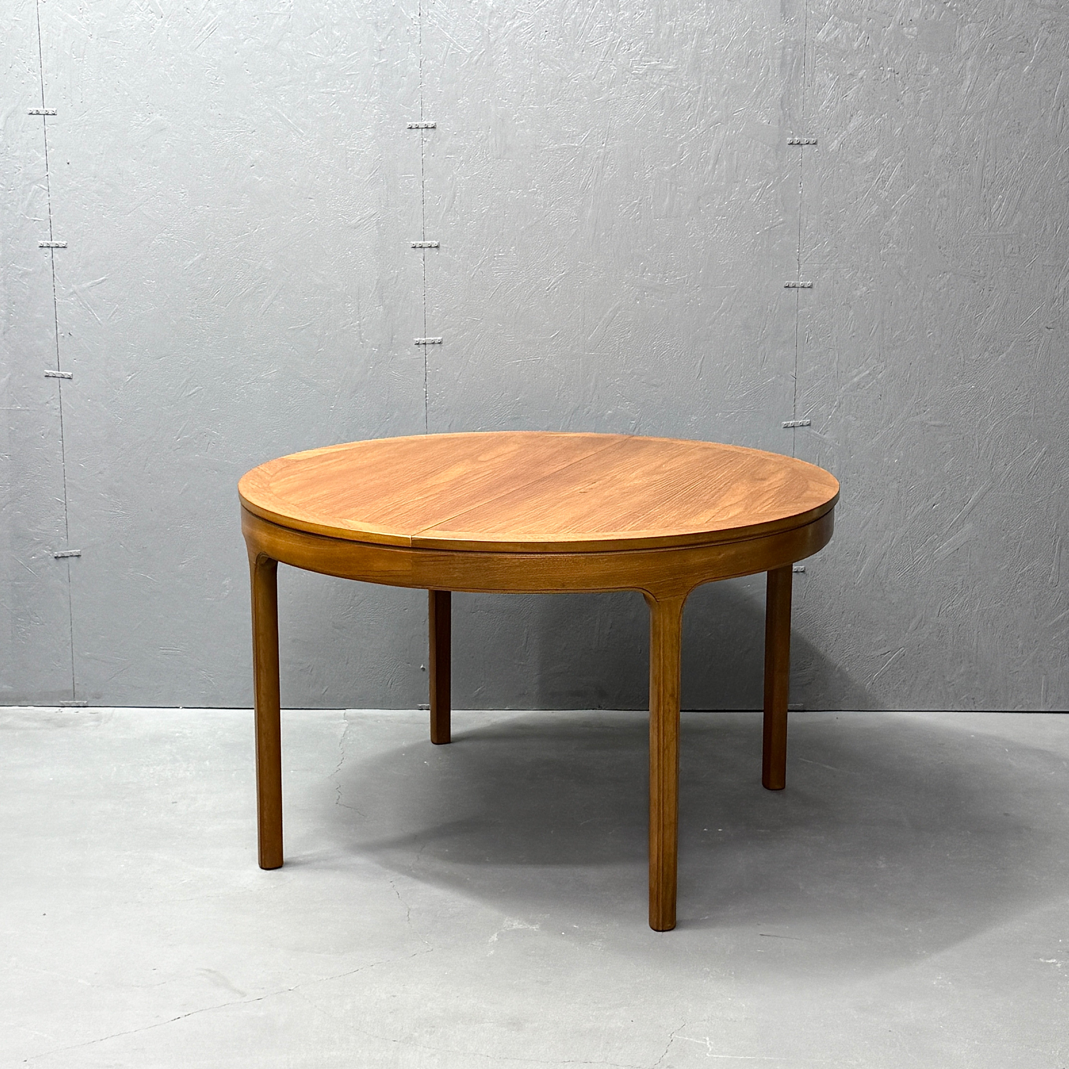 Nathan(ネイサン) / EXTENSION ROUND TABLE エクステンション ラウンド