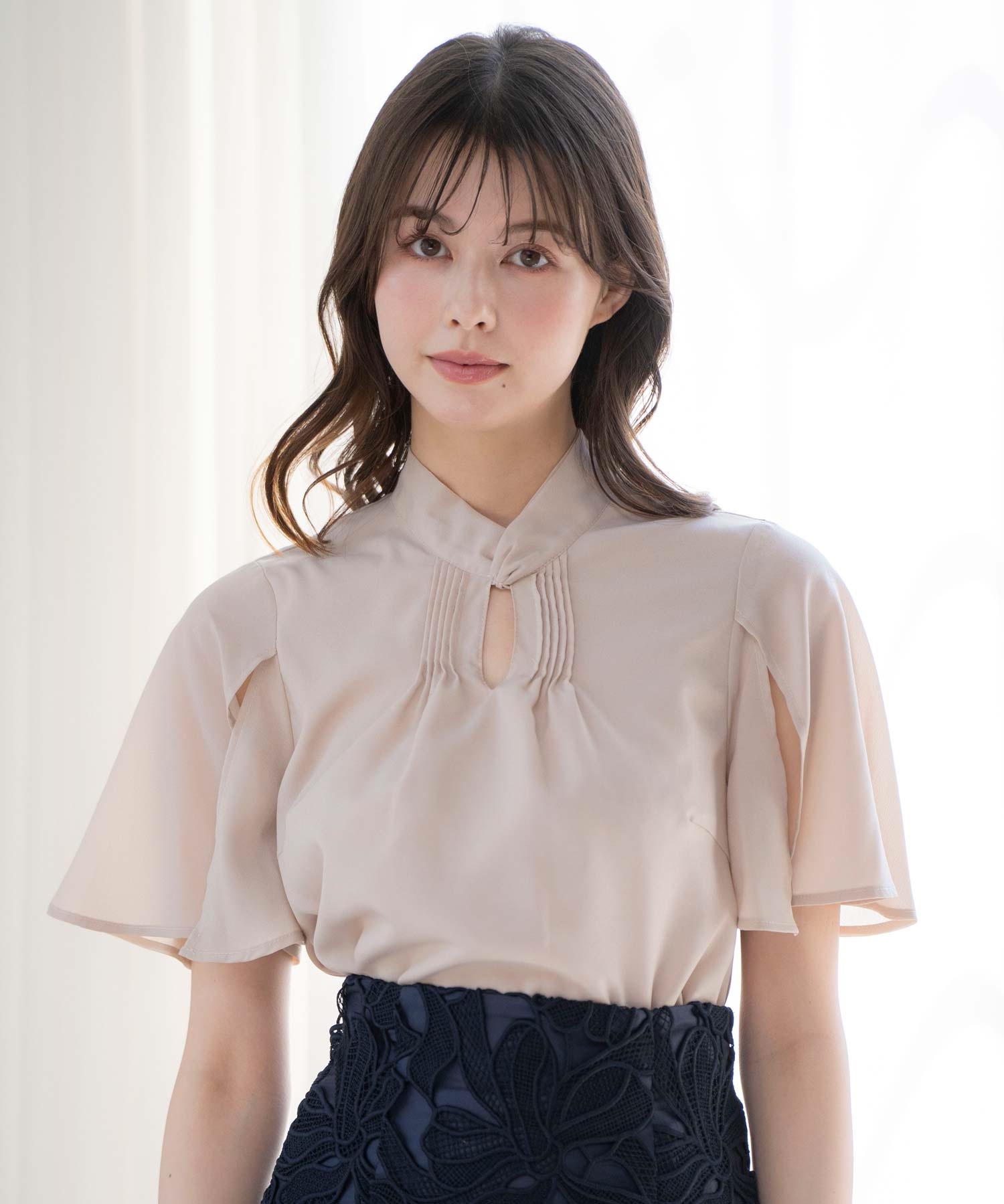 フレアスリーブツイストブラウス | シャツ・ブラウス | NOELA OFFICIAL