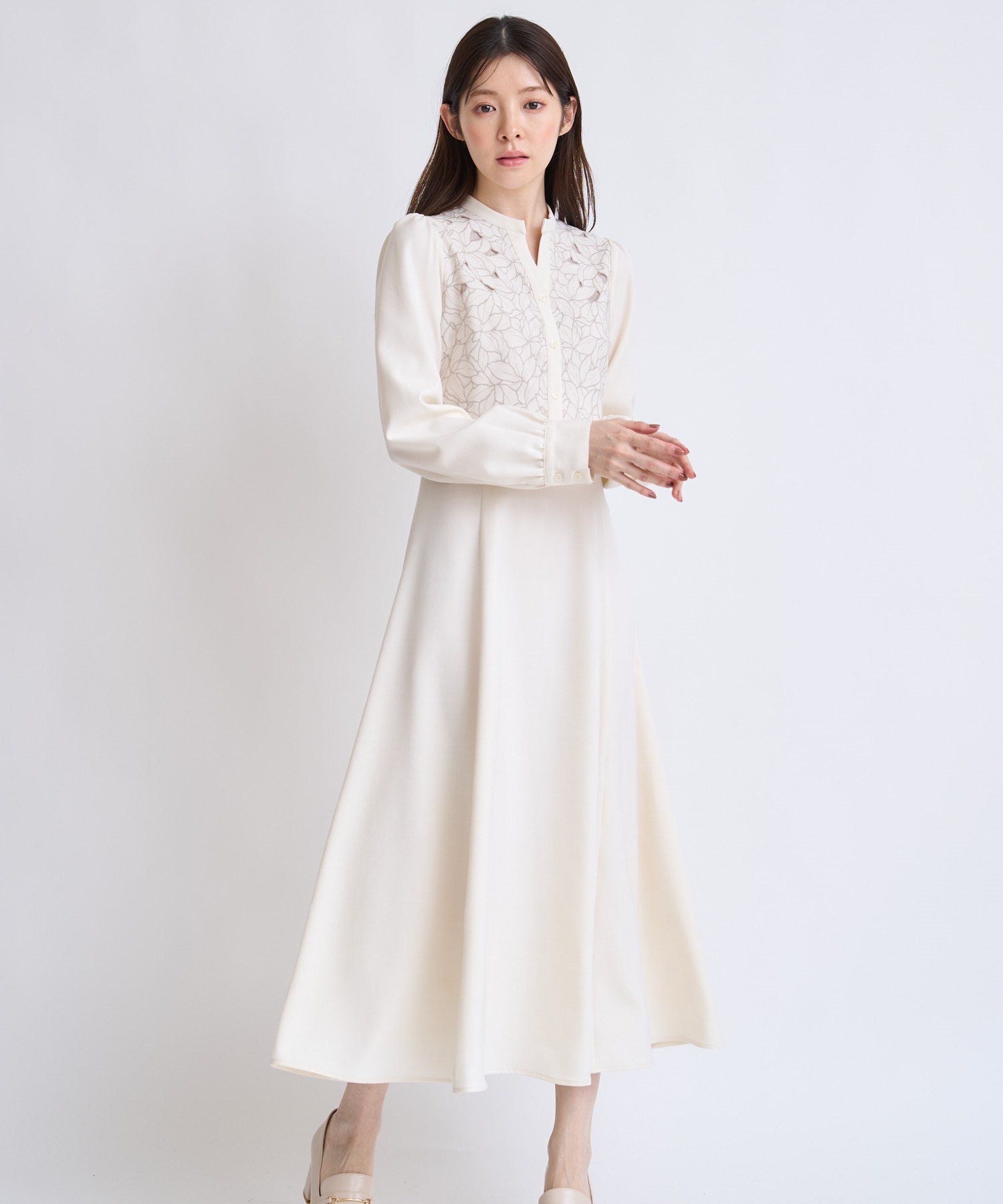 カットワーク刺繍ワンピース | ロングワンピース | NOELA OFFICIAL WEB