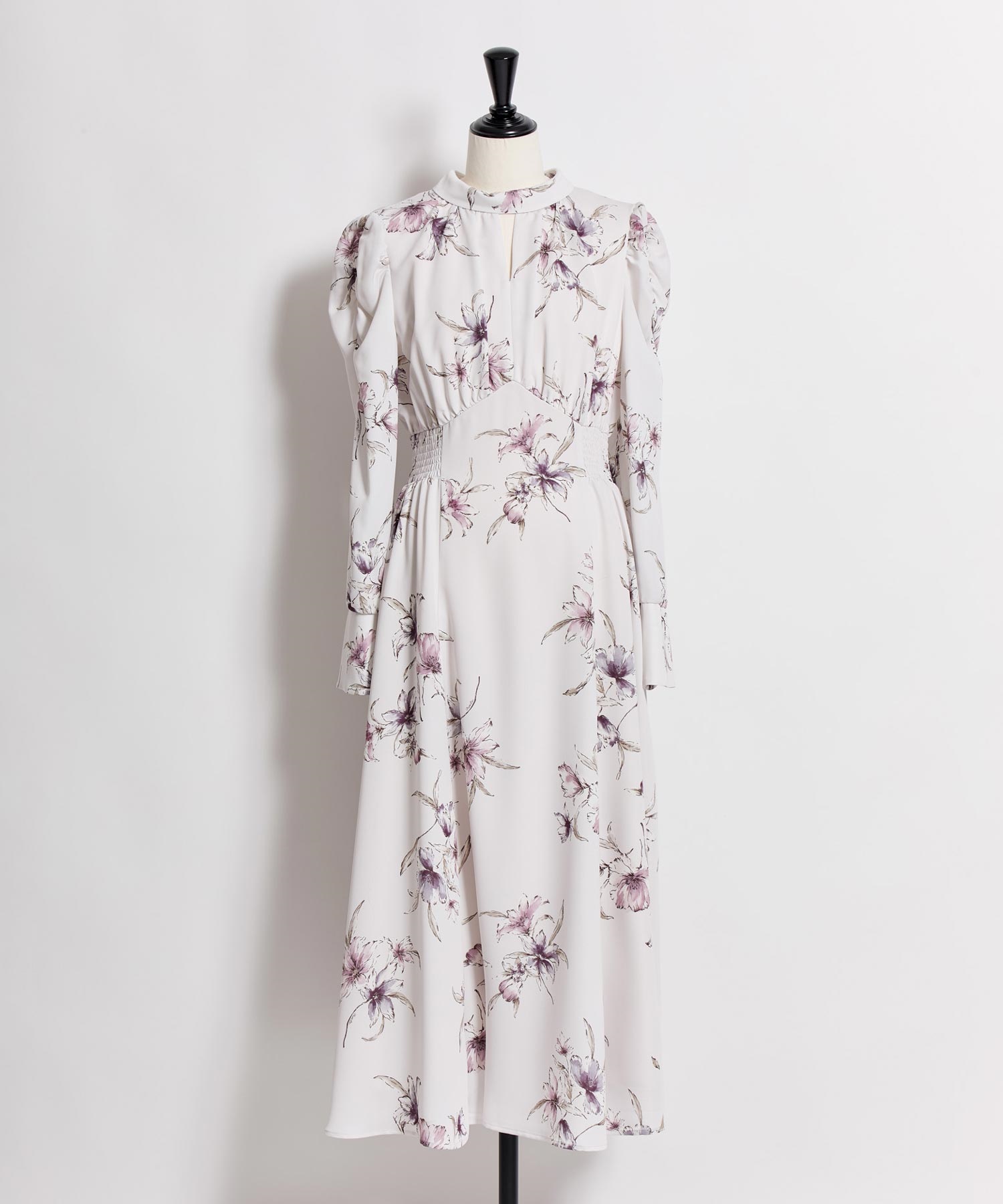 線描きフラワーワンピース | ロングワンピース | NOELA OFFICIAL WEB STORE