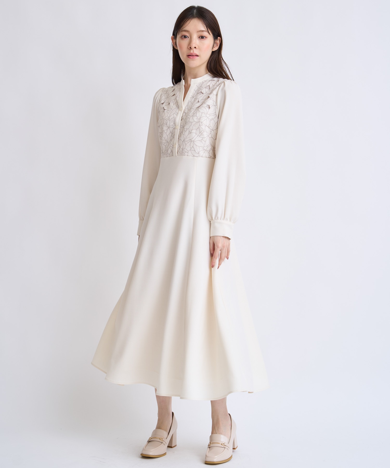 カットワーク刺繍ワンピース | ロングワンピース | NOELA OFFICIAL WEB