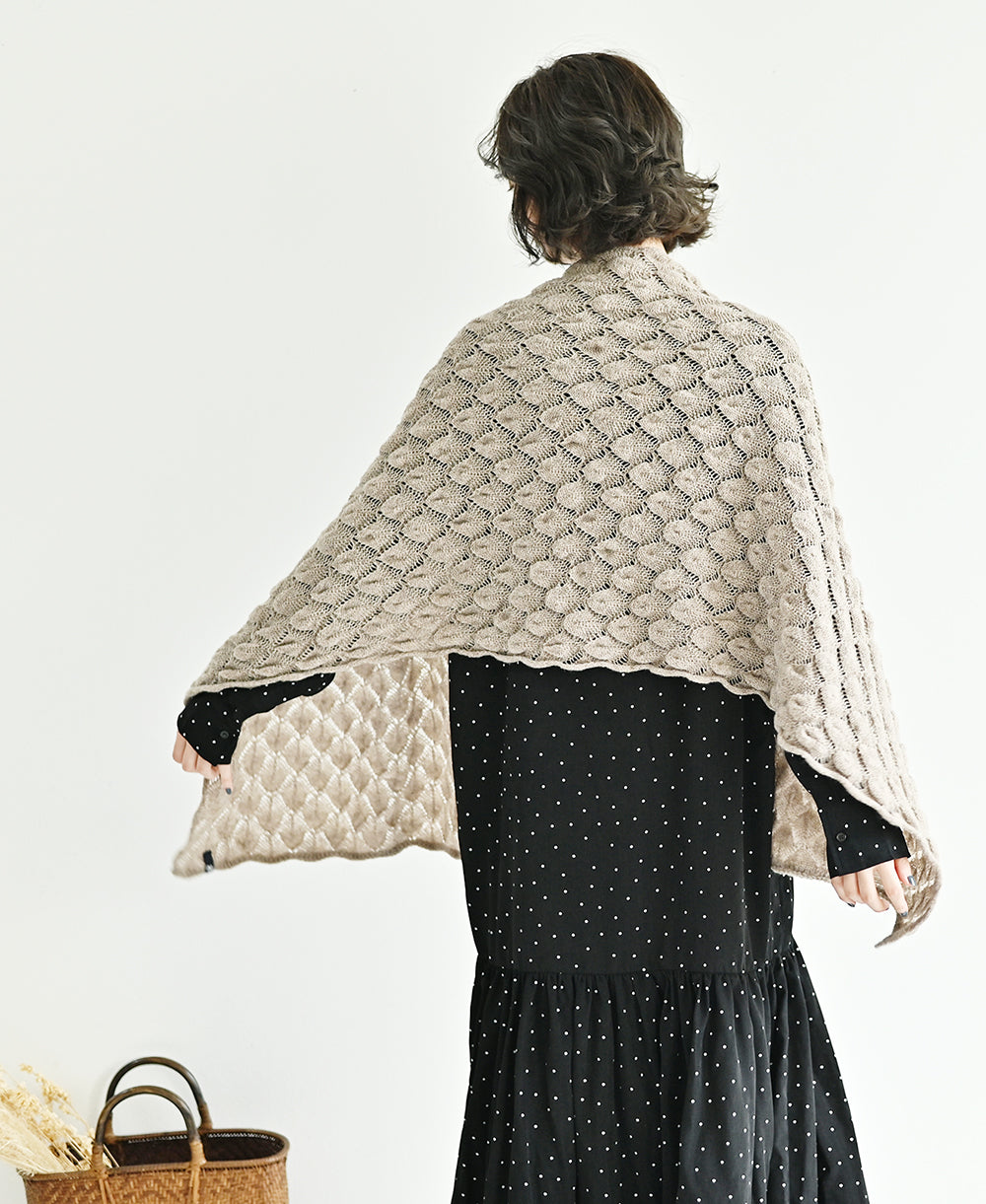 レース模様のストール【紡毛ウール】
