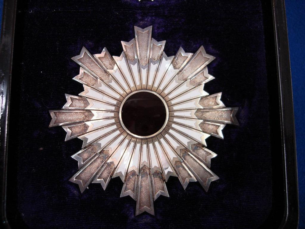 勲一等旭日大綬章 – 野崎コイン