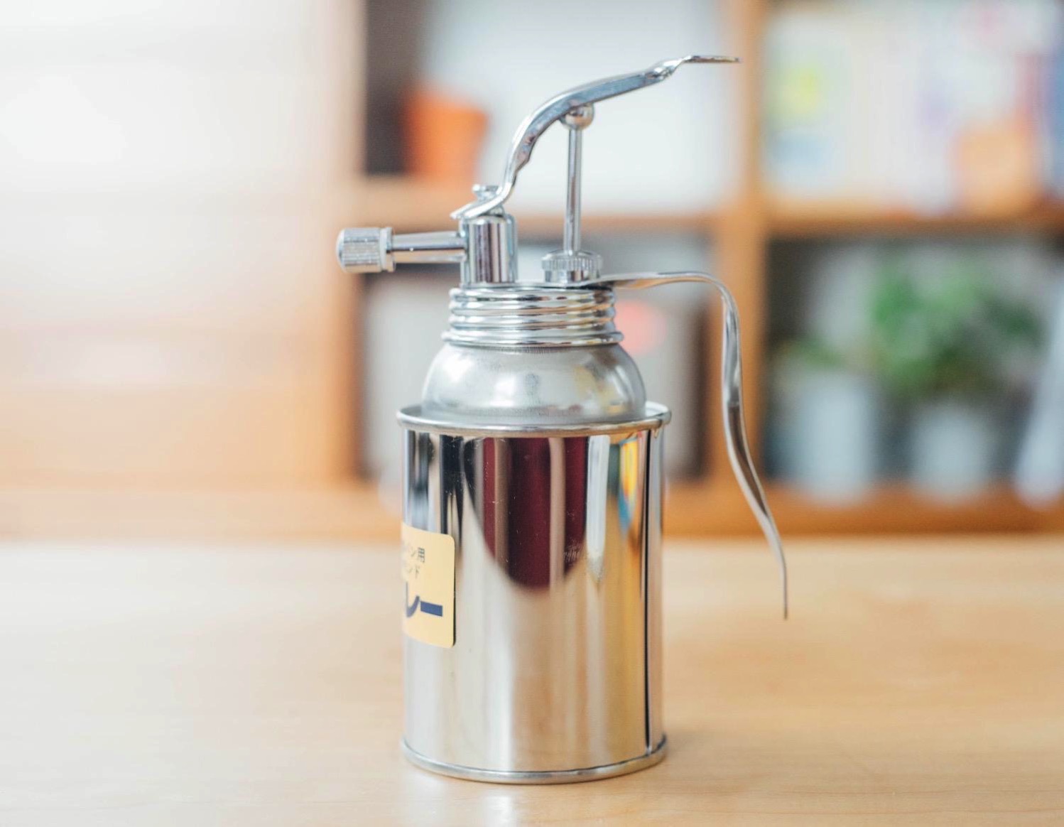 じわっと広がる優しい霧。新考社のステンレス製霧ふき器を買いました。