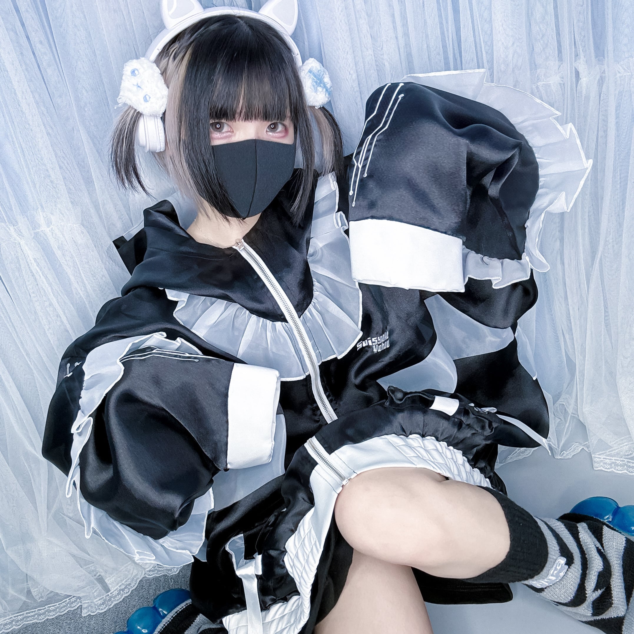 異世界超えるジェネレーターjacket(黒) – Nuta de mic