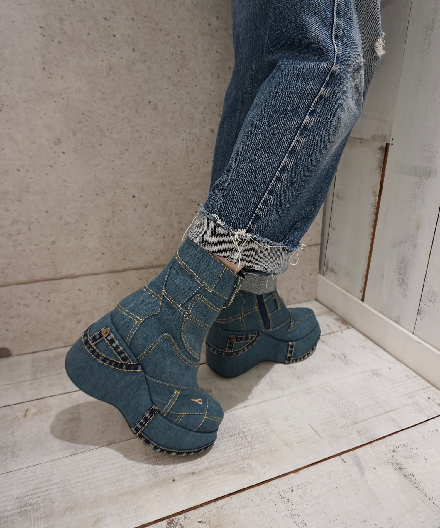 厚底デニムブーツ Jeffrey Campbell│Jeffrey Campbell OFFICIAL