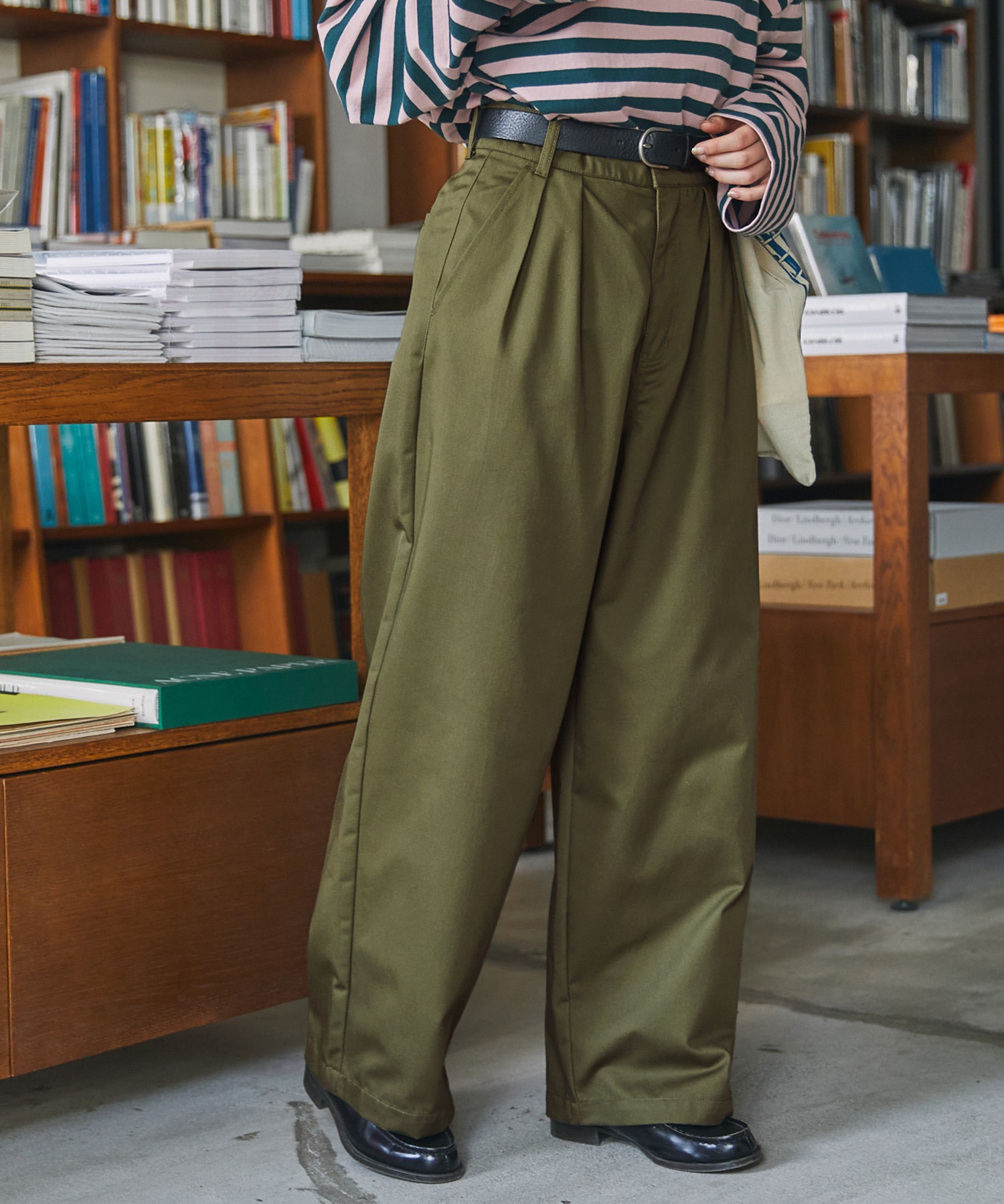 ハイウエストタックワイドストレートチノパンツ MONO-MART LADY'S