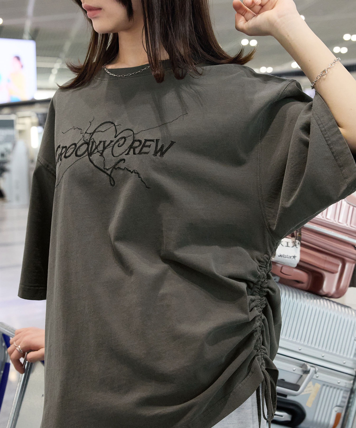 ヴィンテージ加工サイドシャーリングデザイン刺繍半袖Tシャツ MONO