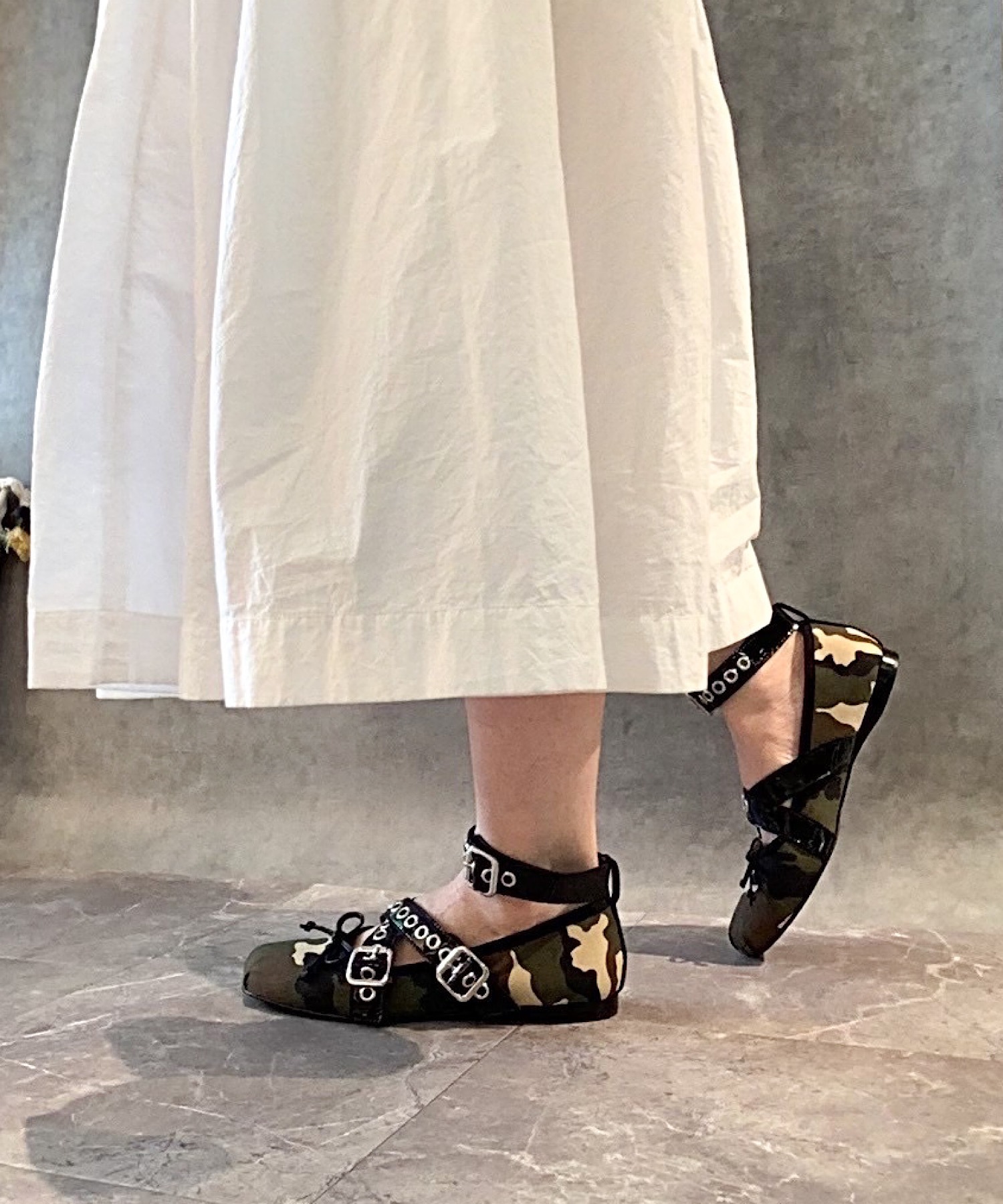 ベルトデザインバレエシューズ Jeffrey Campbell│Jeffrey Campbell