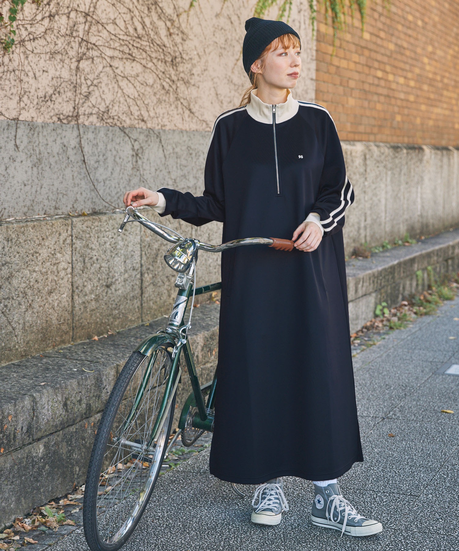 ナンバリング刺繍 ハーフジップ サイドライン トラックジャージ