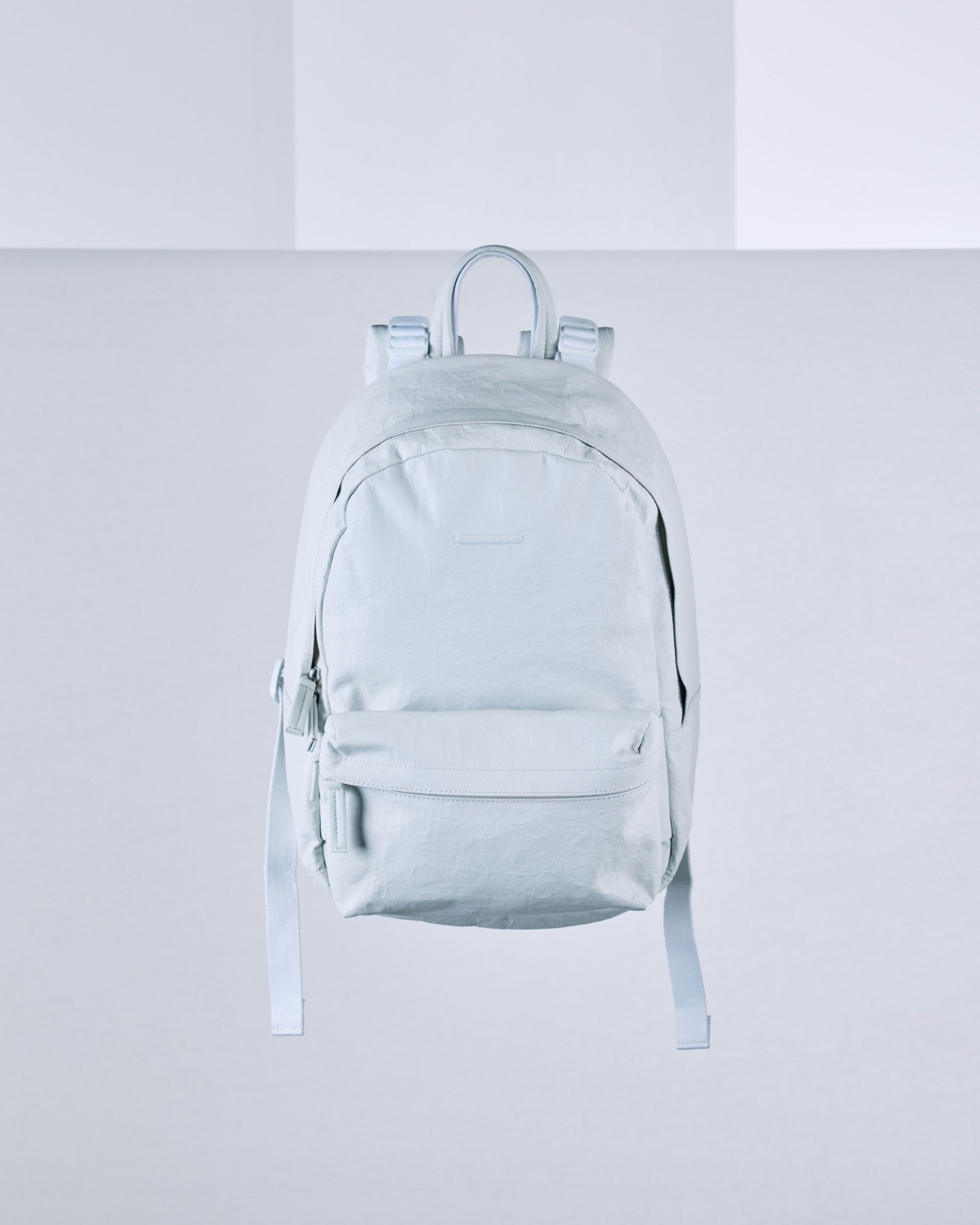 meanswhile × objcts.io ダイニーマ®レザー-Daypack 