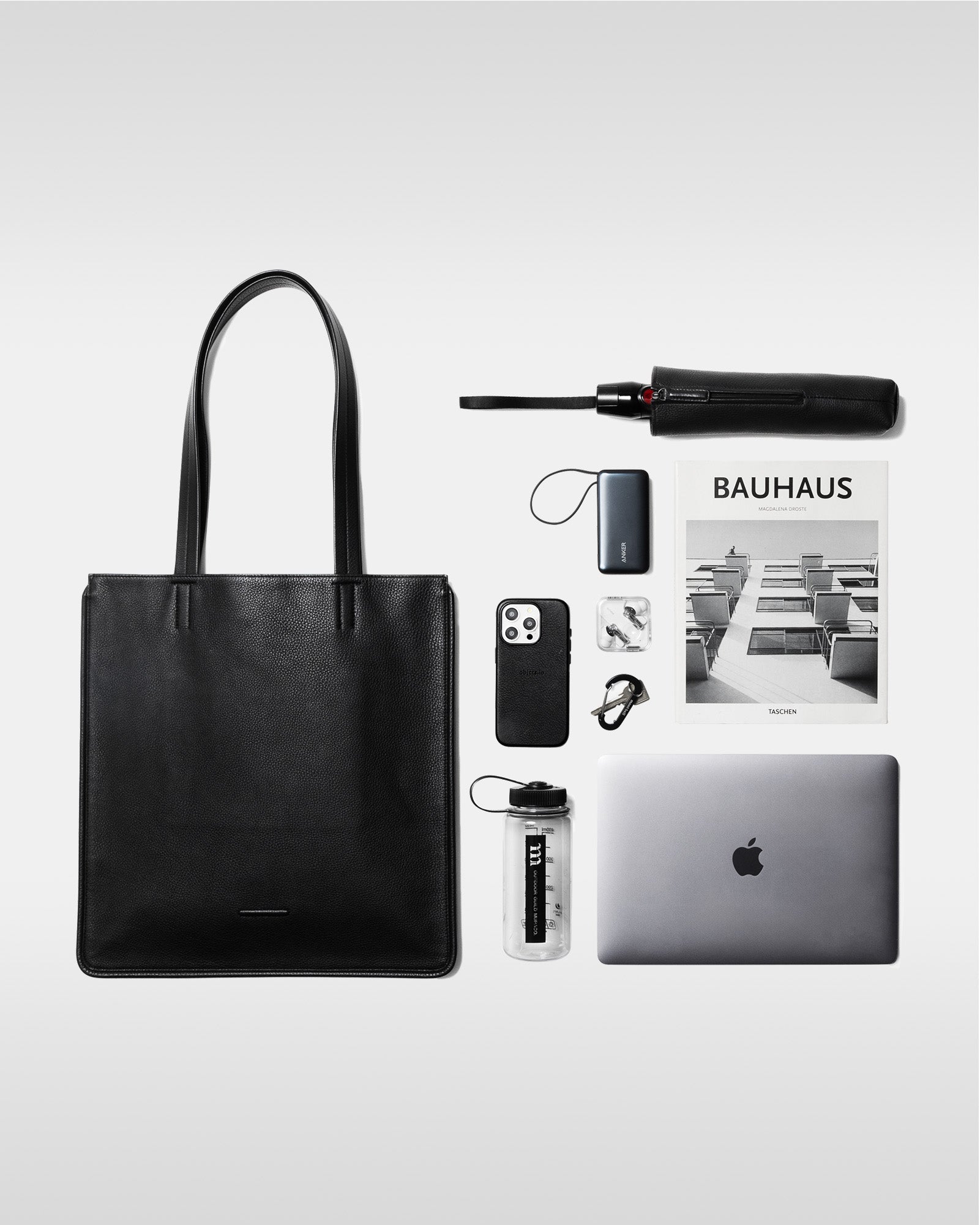 防水レザートートバッグ – objcts.io