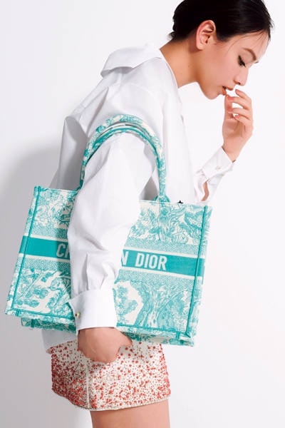 ディオールの「サマー カプセルコレクション」できらめく夏へ！ 涼やか