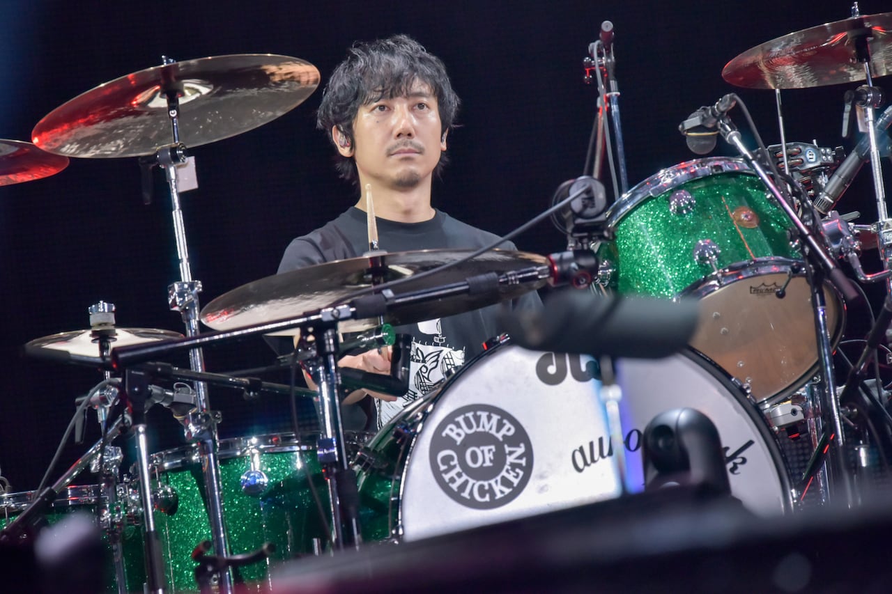 升秀夫（Dr）（撮影：古溪一道） [画像ギャラリー 8/12] - 音楽ナタリー