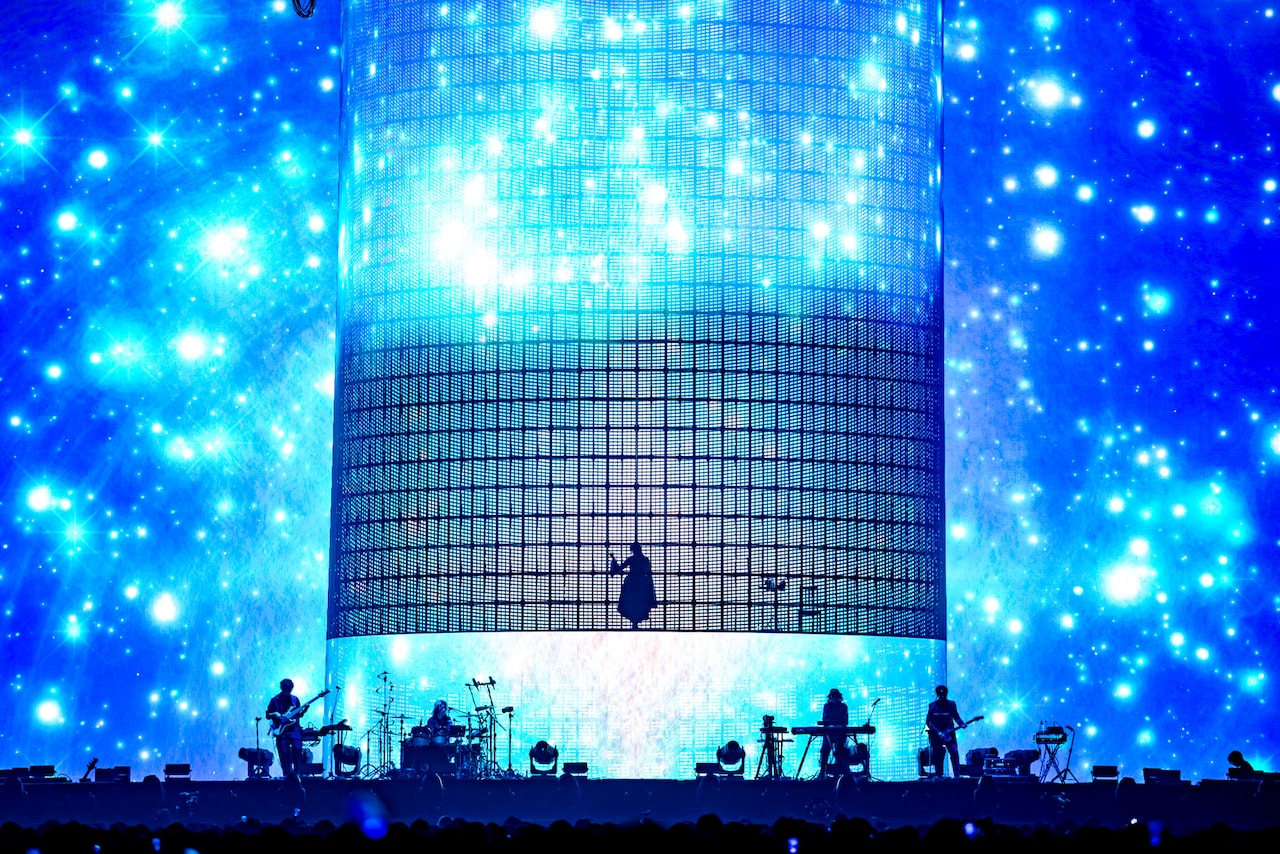 Ado DOME TOUR 2025『よだか』」東京・東京ドーム公演の様子。（Photo
