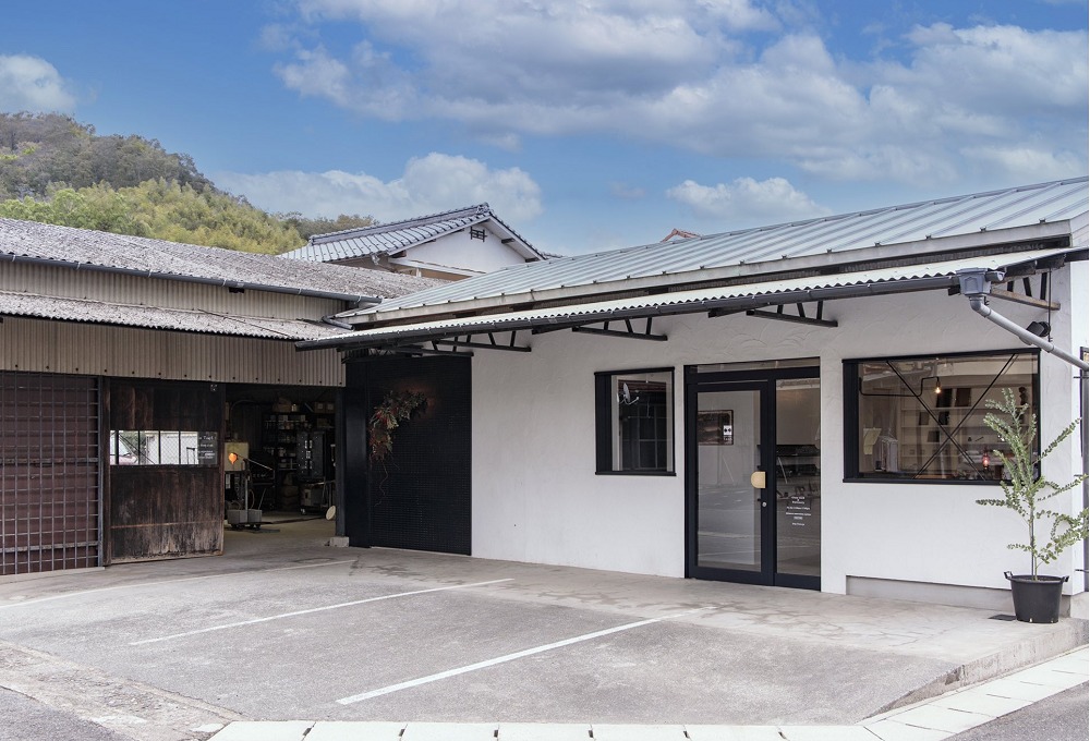 Glass Studio TooS｜素敵なガラスペンなど販売、吹きガラス体験も