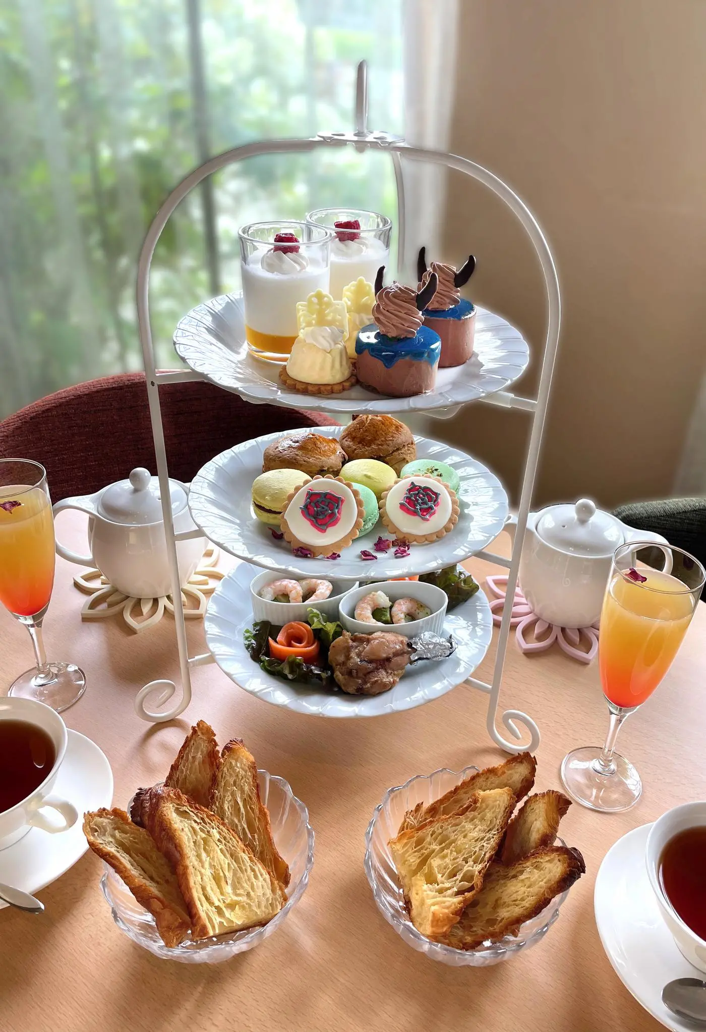 4周年記念アフタヌーンティー“美女と野獣” 4th Anniversary | フラリエ