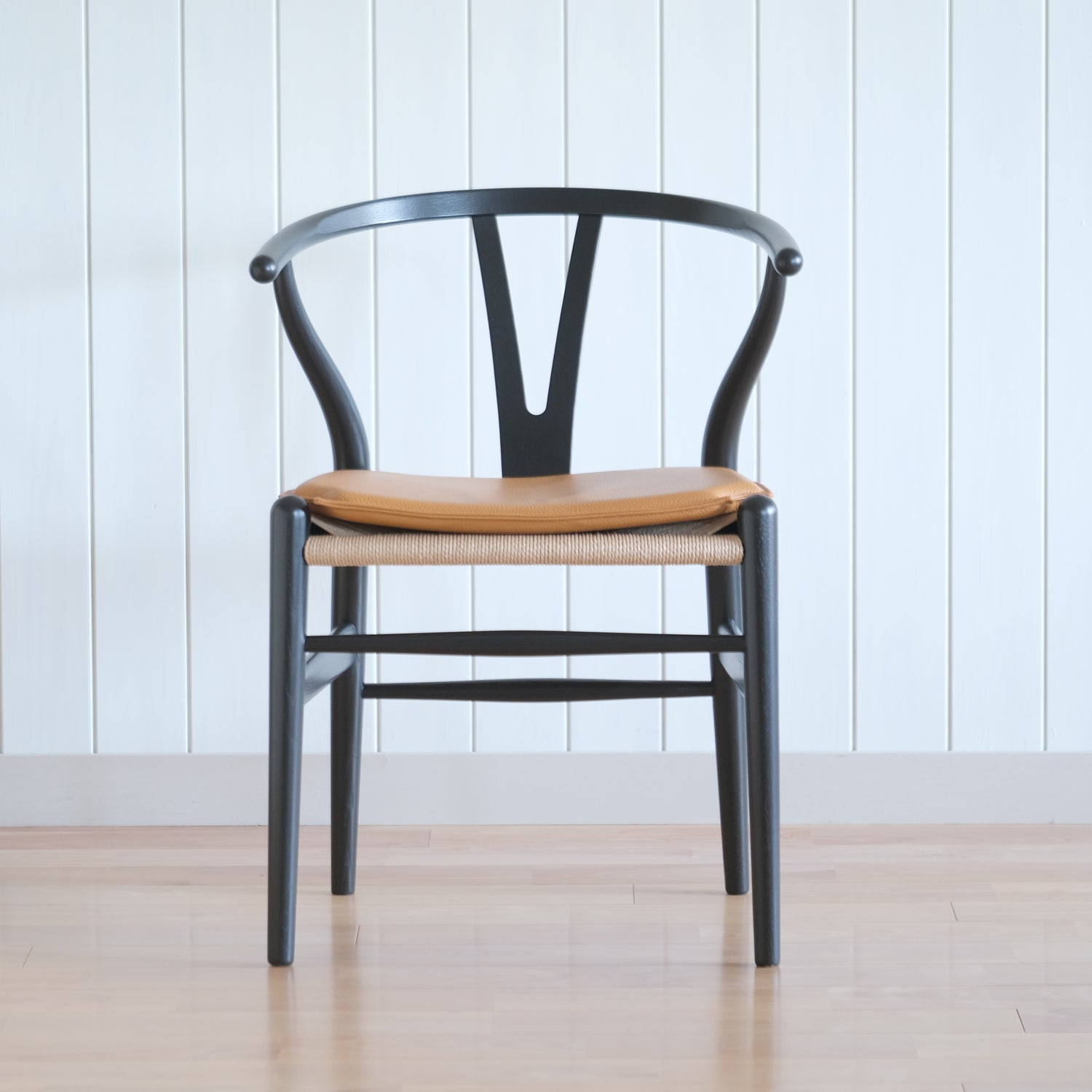 Yチェア専用レザークッション（本革3種類） – 奥田家具