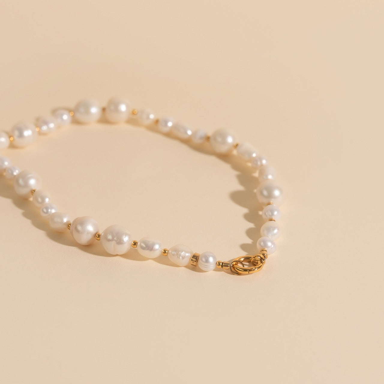 Freshwater Pearl Necklace (18