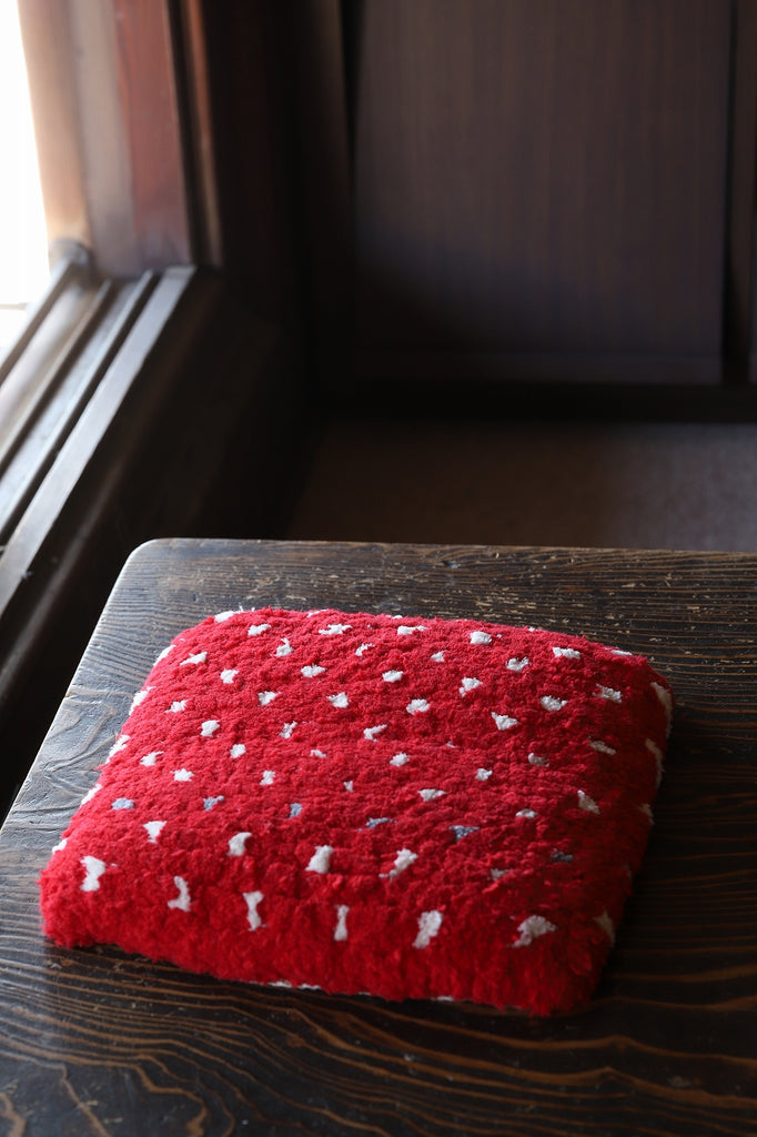 minimal ノッティング織りの椅子敷き-dots- – 大寺幸八郎商店