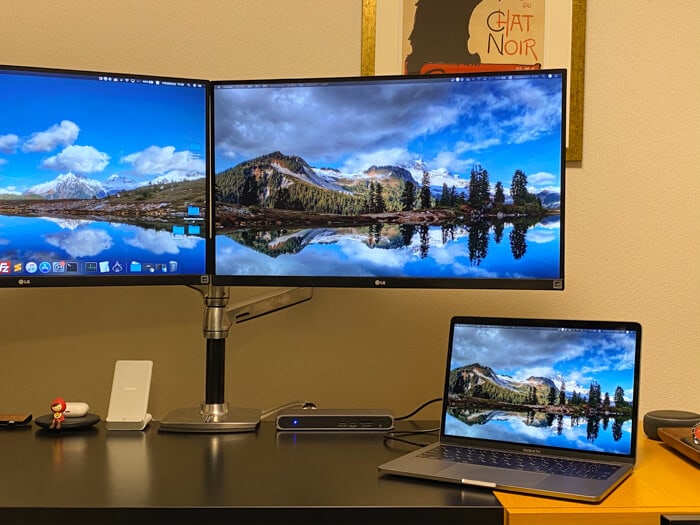 ノートパソコンをトリプルディスプレイにする3つの方法を紹介する