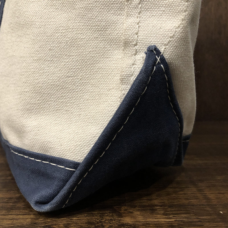 LL Bean Boat and Tote White Navy Trim Canvas Tote Bag Mint