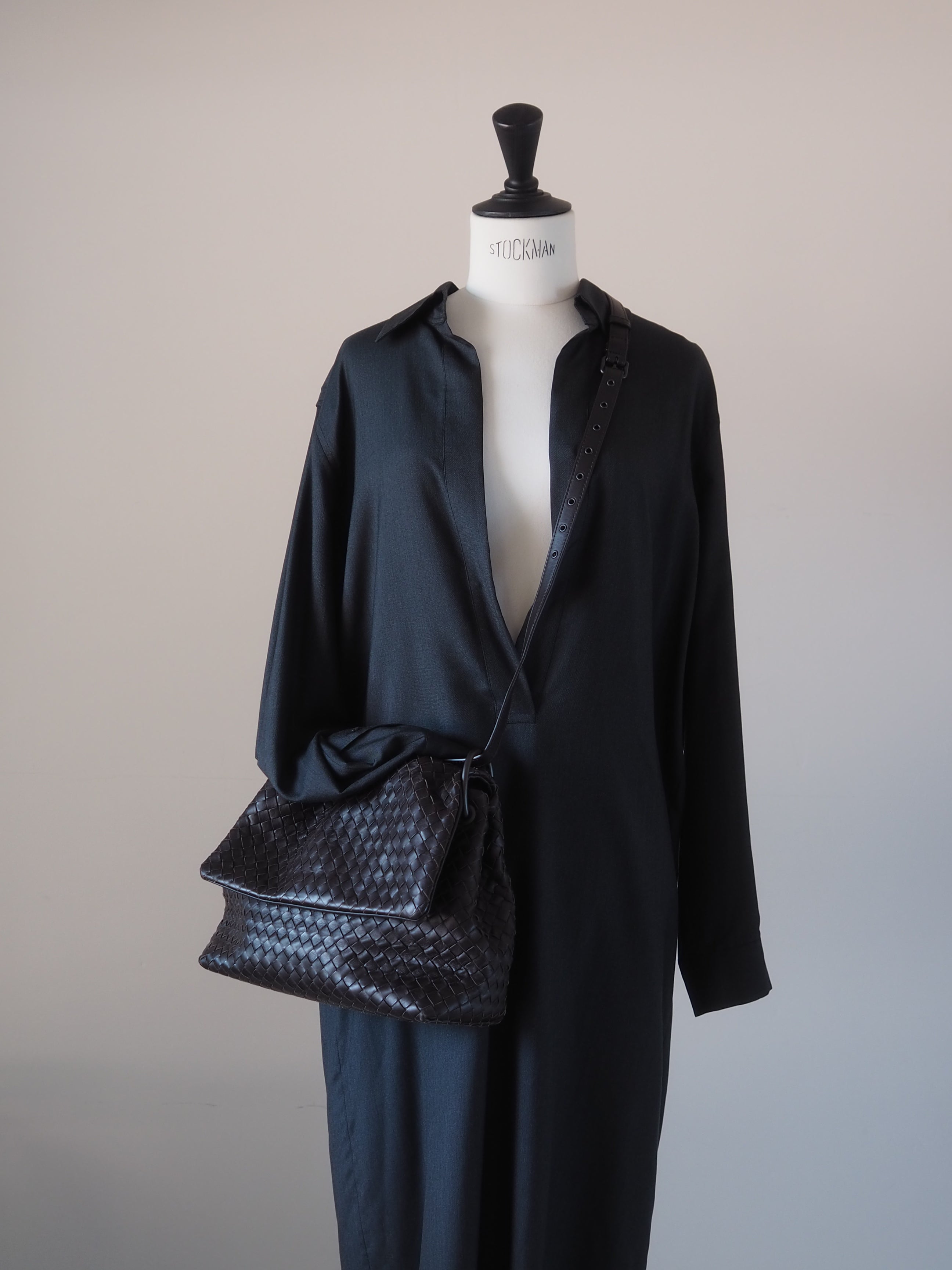 BOTTEGA VENETA ボッテガヴェネタ イントレチャート ショルダーバッグ