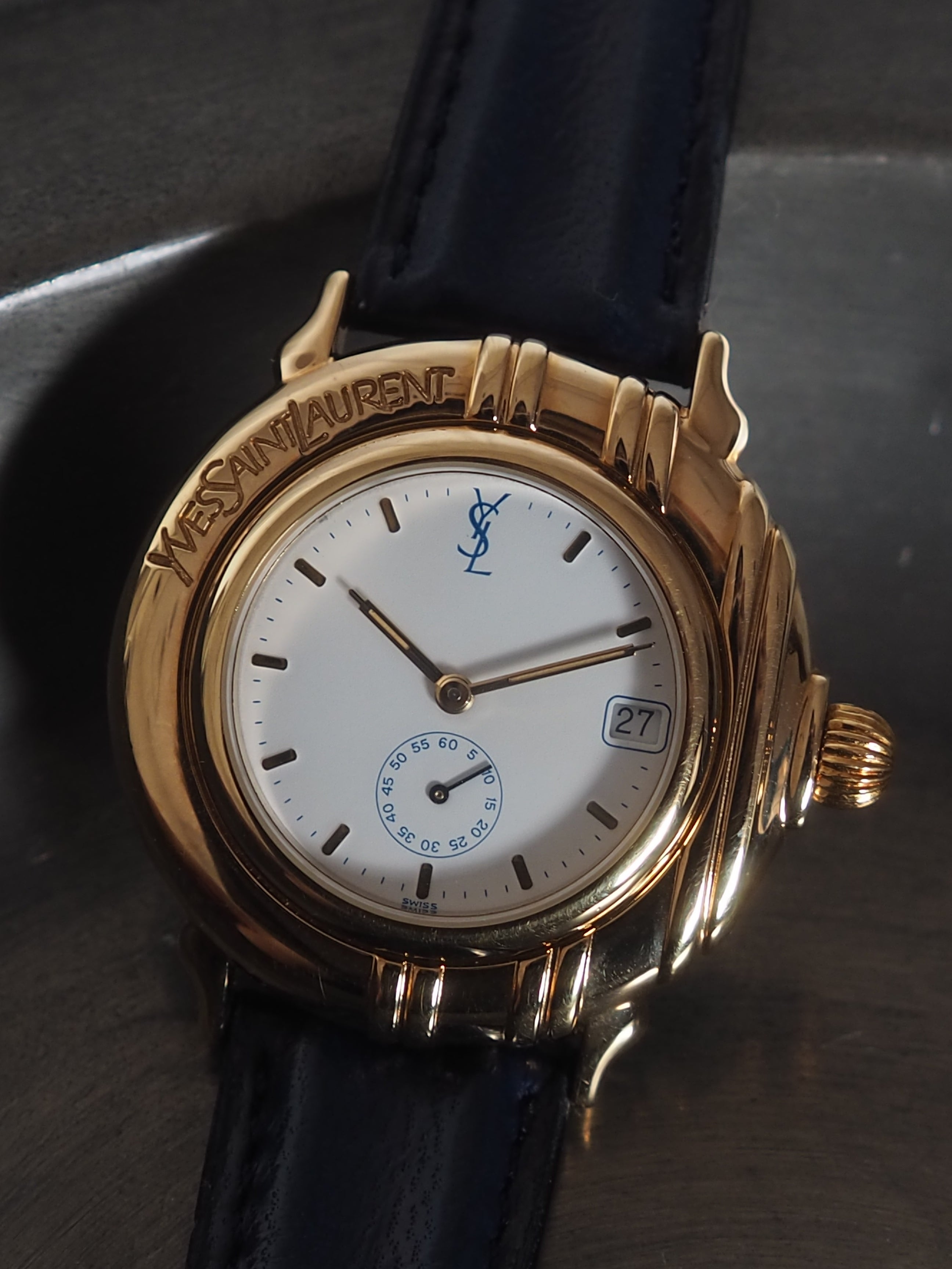 Yves Saint Laurent サンローラン YSL ラウンド ウォッチ 腕時計