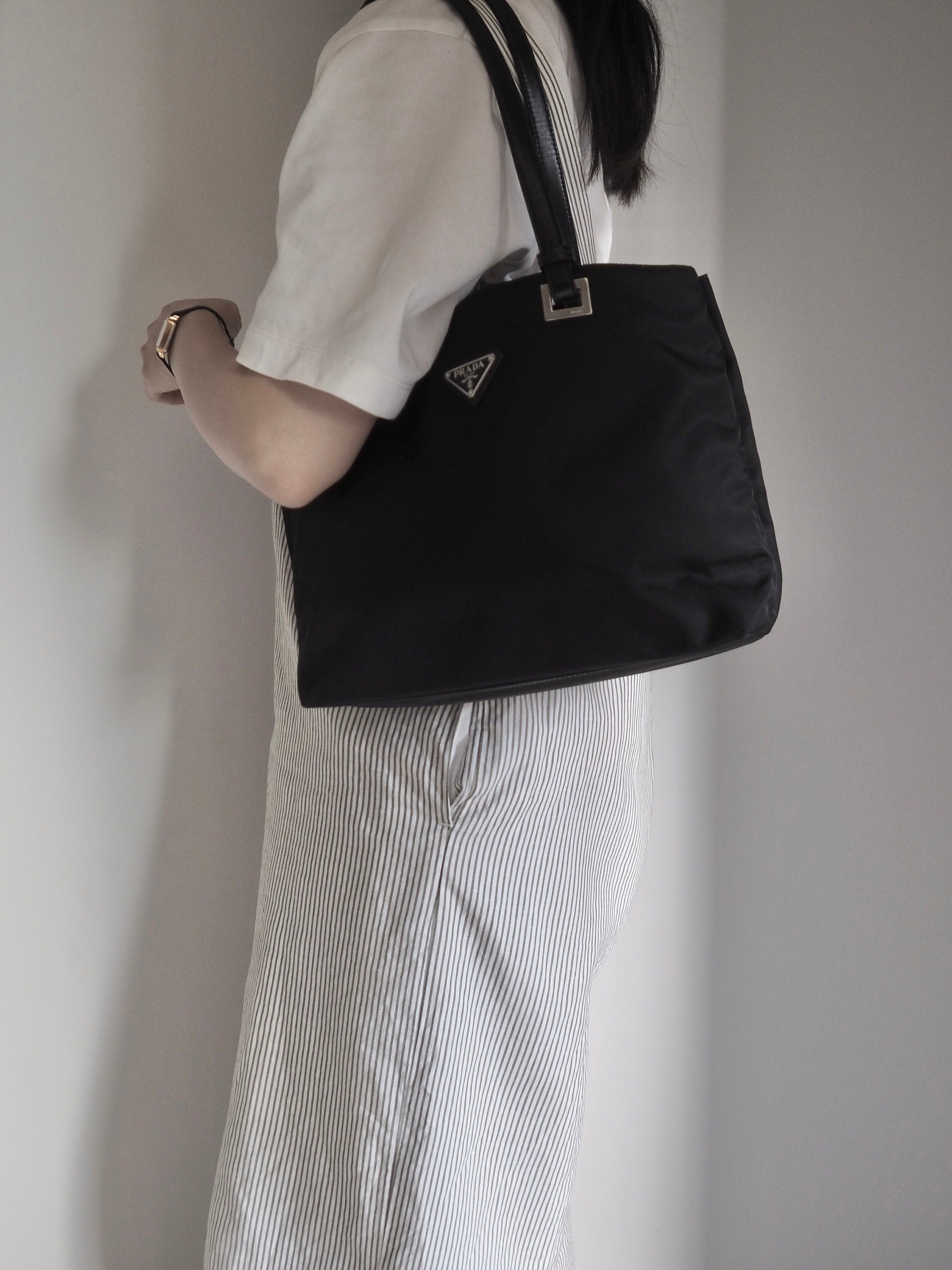 PRADA プラダ ナイロン トート ハンド ショルダー バッグ 三角 ロゴ