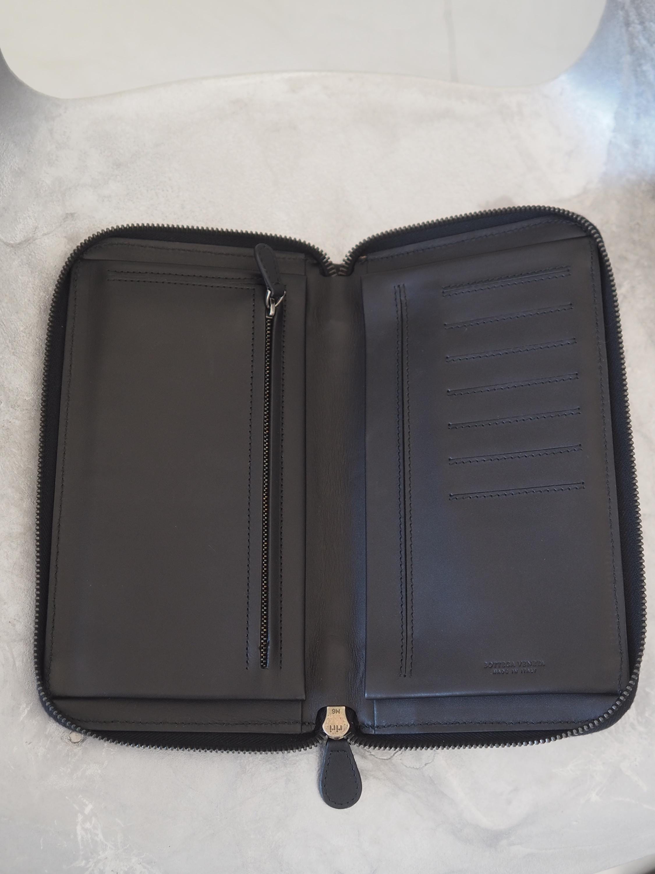 Bottega Veneta ボッテガヴェネタ パスポート ケース 財布