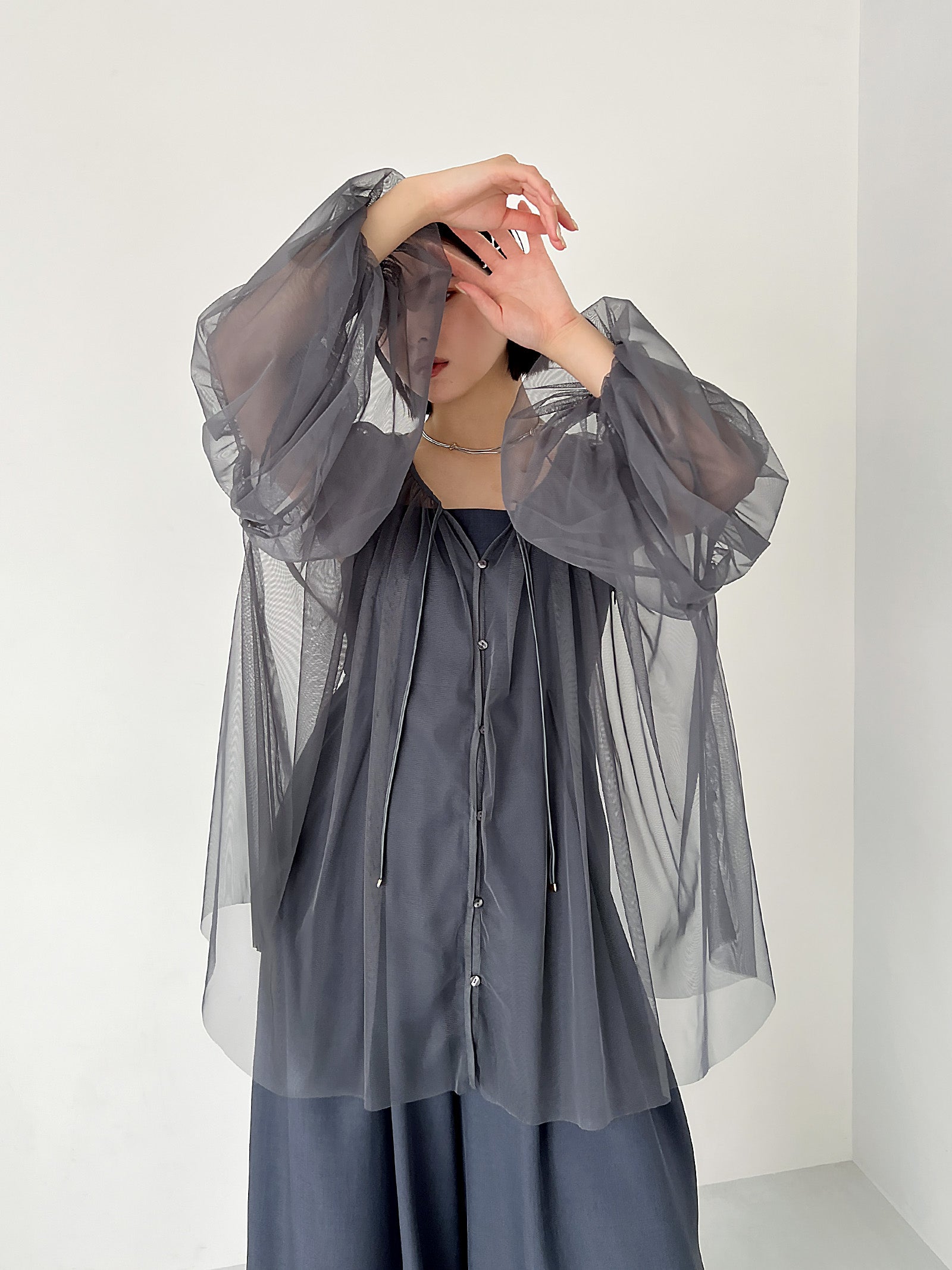 OL24AAB95_m_02.jpg?v=