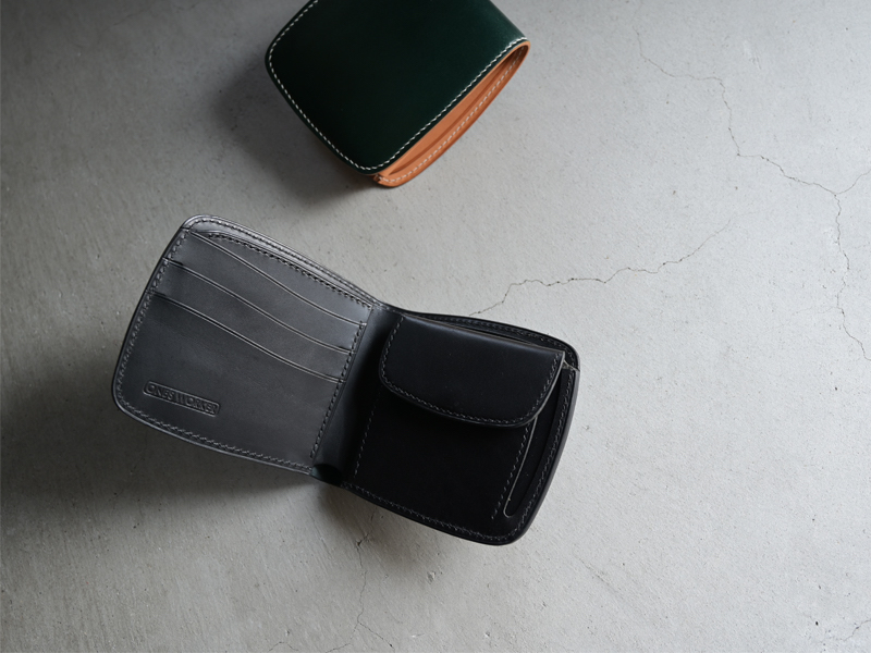 コードバン & ブッテーロ シェル型二つ折り財布 | ONES WORKER ワンズ
